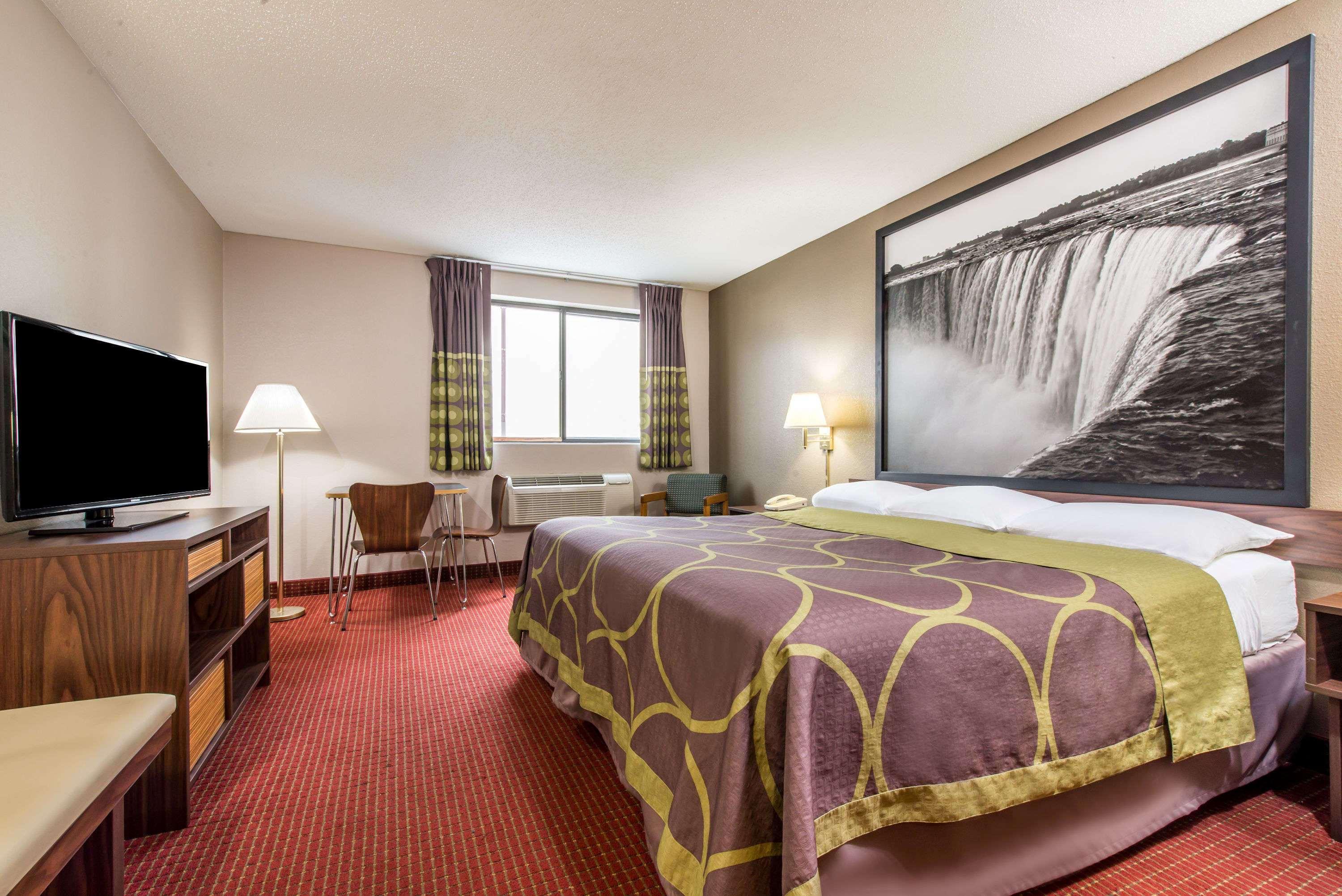 Super 8 By Wyndham Niagara Falls Eksteriør billede