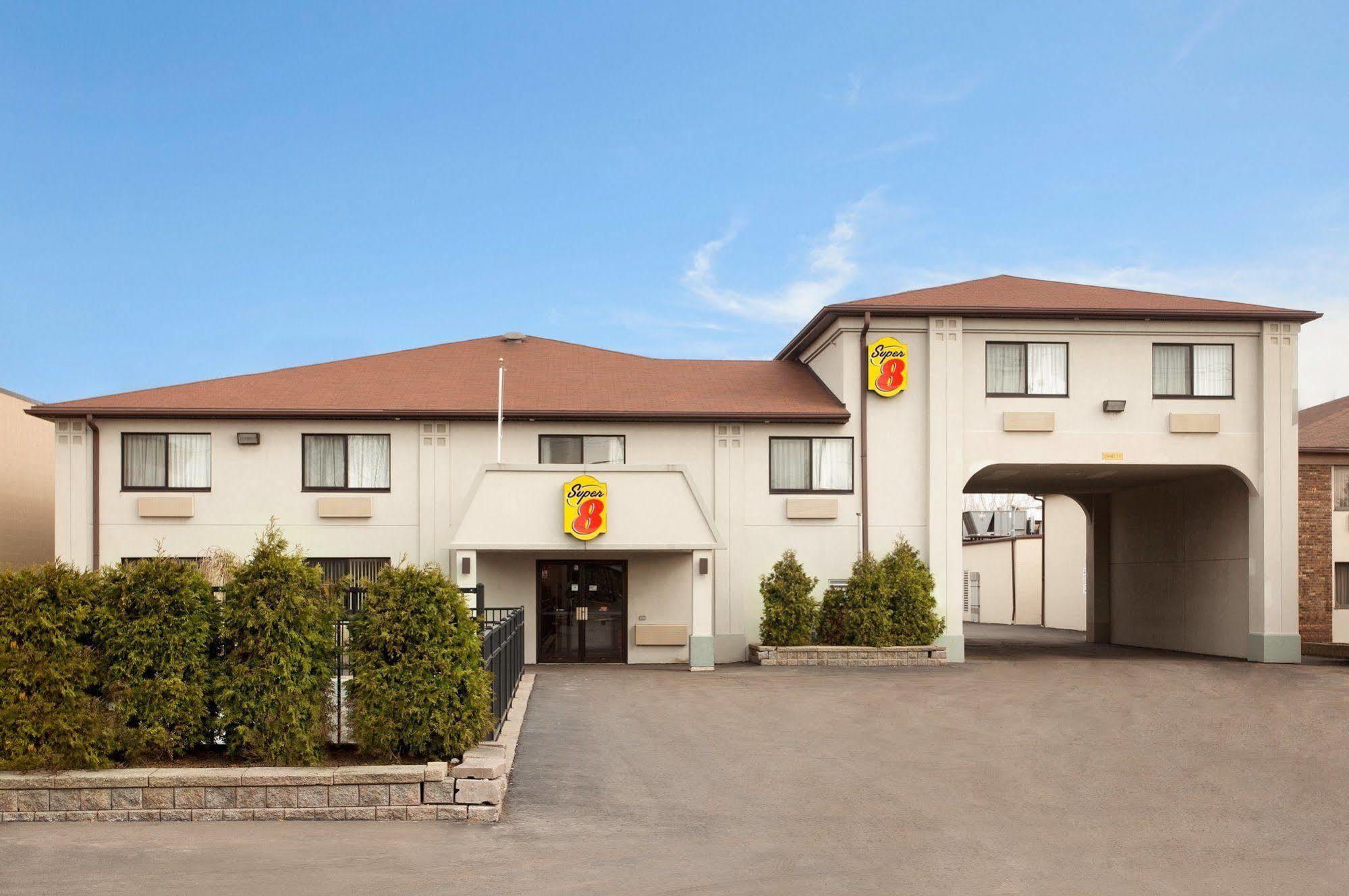 Super 8 By Wyndham Niagara Falls Eksteriør billede
